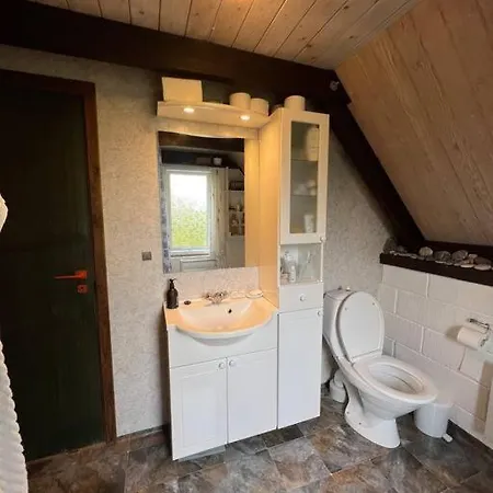Charmerende Sommerhus Nyaraló